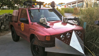 Illustration for article titled Get ready for the fake zombie apocalypse with this 1994 Isuzu Amigo